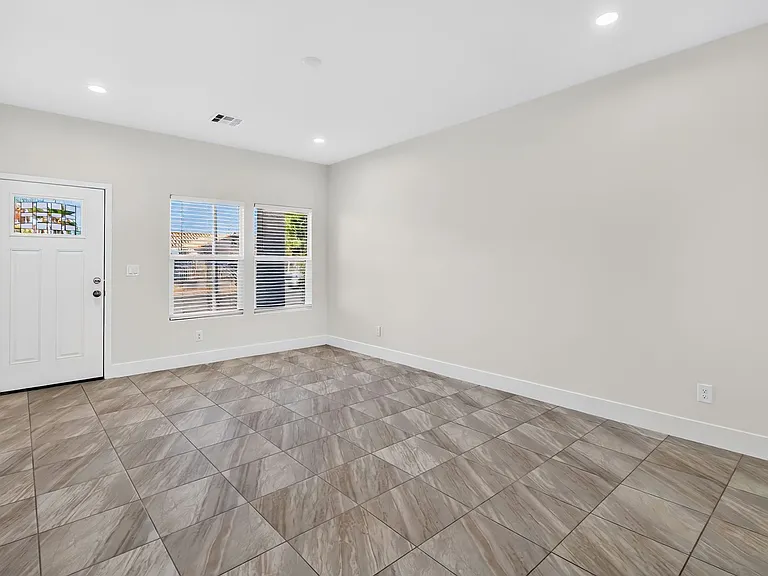 4078 Welter Ave — Photo 4