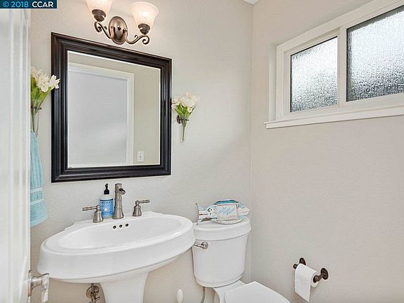 4th image of 7533 Silvertree Ln #34