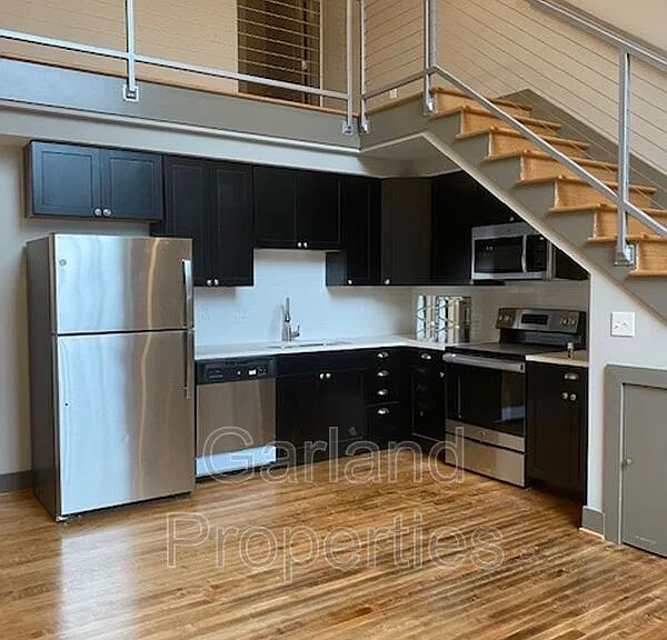 821 Salem Ave SW #4 — Photo 1