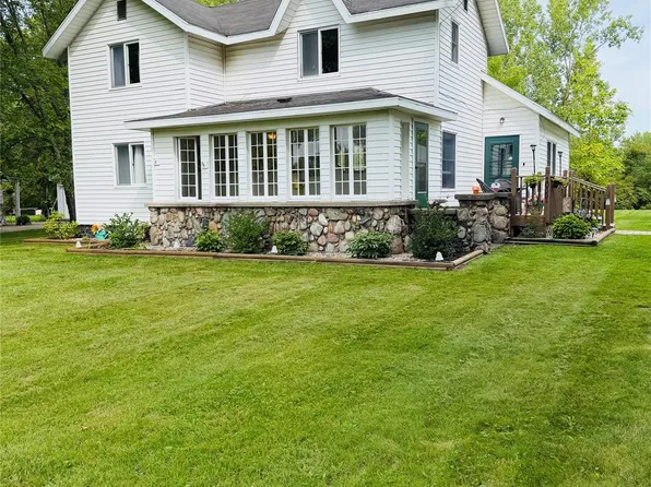 10551 E Goodall Rd, Durand, MI 48429