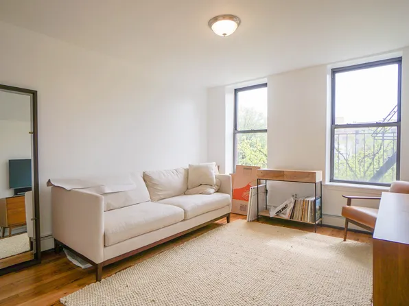 641 East 9th Street image 1 of 11