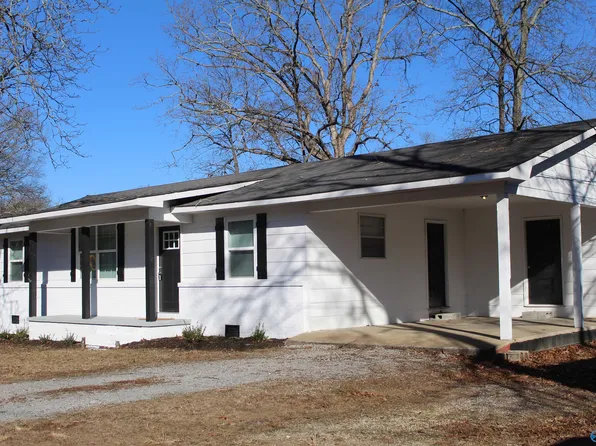 121 3rd Ave, Rainsville, AL 35986