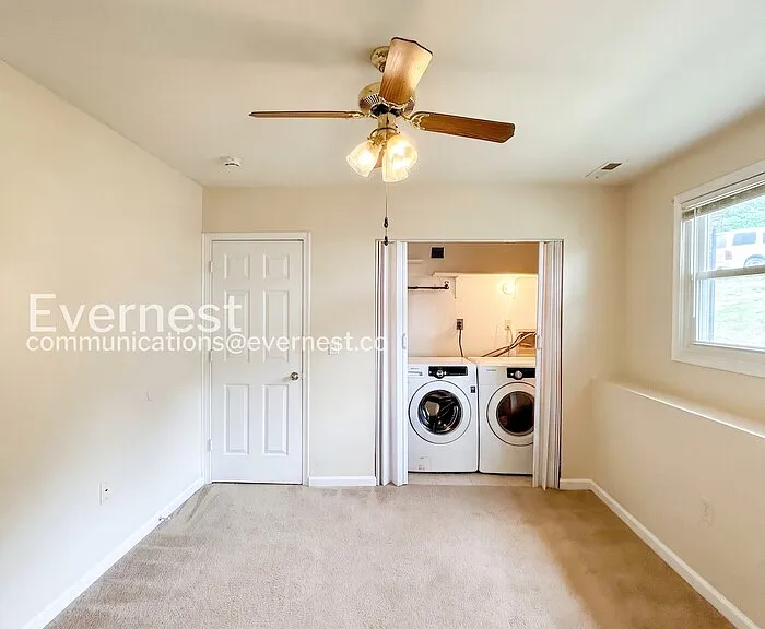 11406 Wentworth Ct — Photo 22