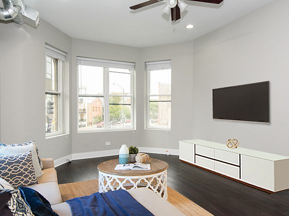 2nd image of 836 N Milwaukee Ave APT 2F