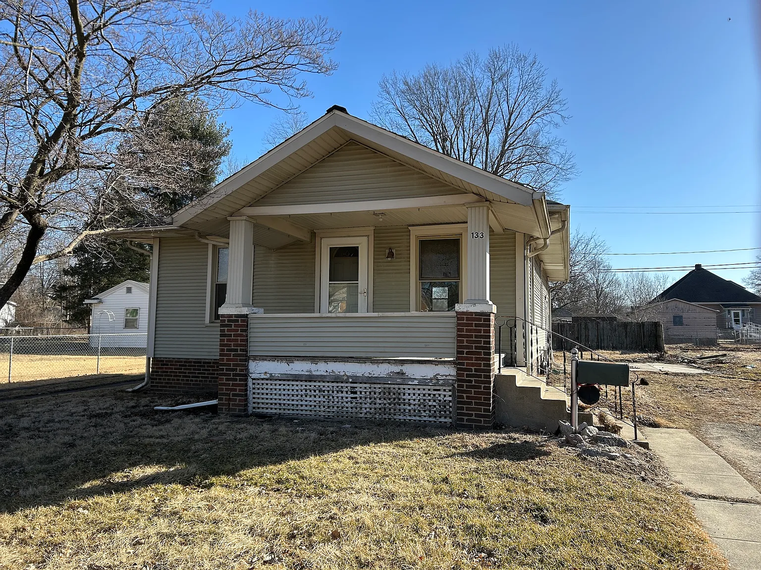 133 S Griffin St photo 1