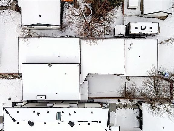 2nd image of 1708 W 29th St SW