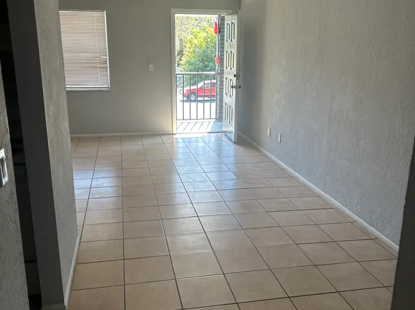 1132 Auburn St APT 201, Clearwater, FL 33756