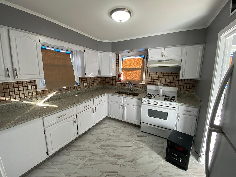 1st image of 12622 S Throop St