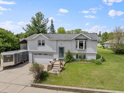 917 Wheelock Avenue, Hartford, WI, 53027