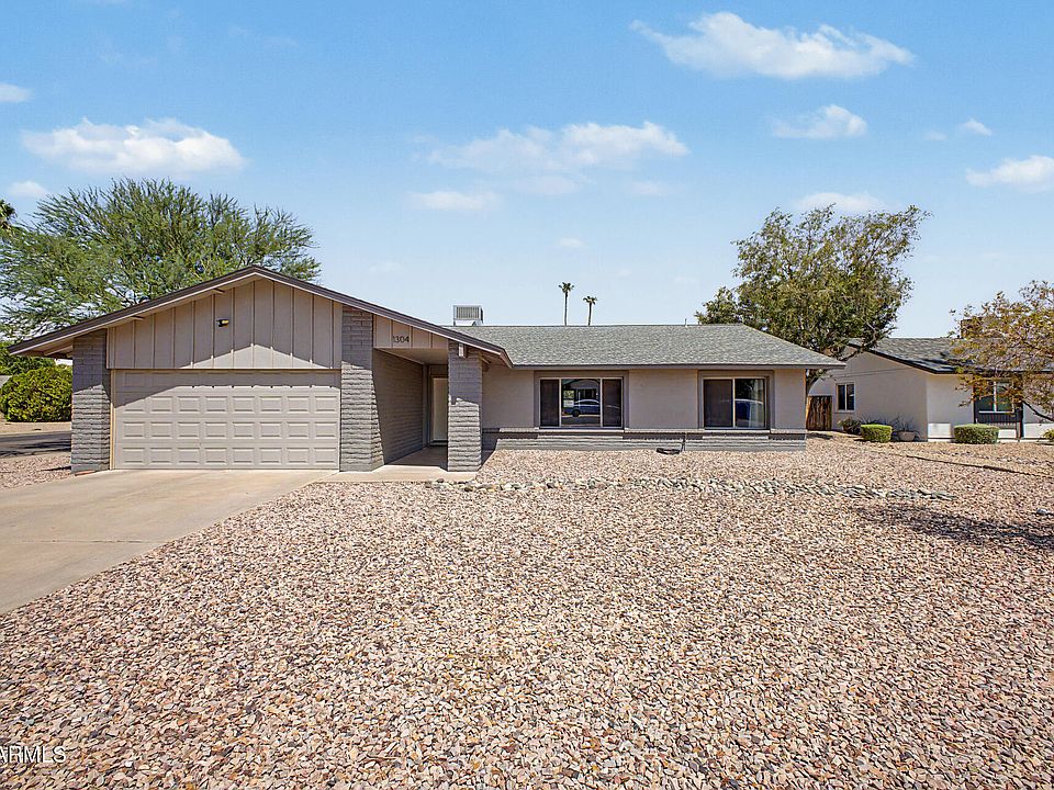 1st image of 1304 E DUNBAR Drive
