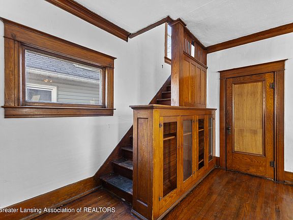 4th image of 1807 Teel Ave