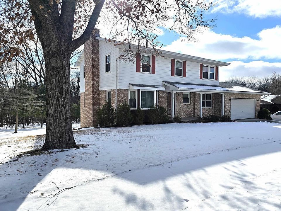 1st image of 1 Wildwood Ct