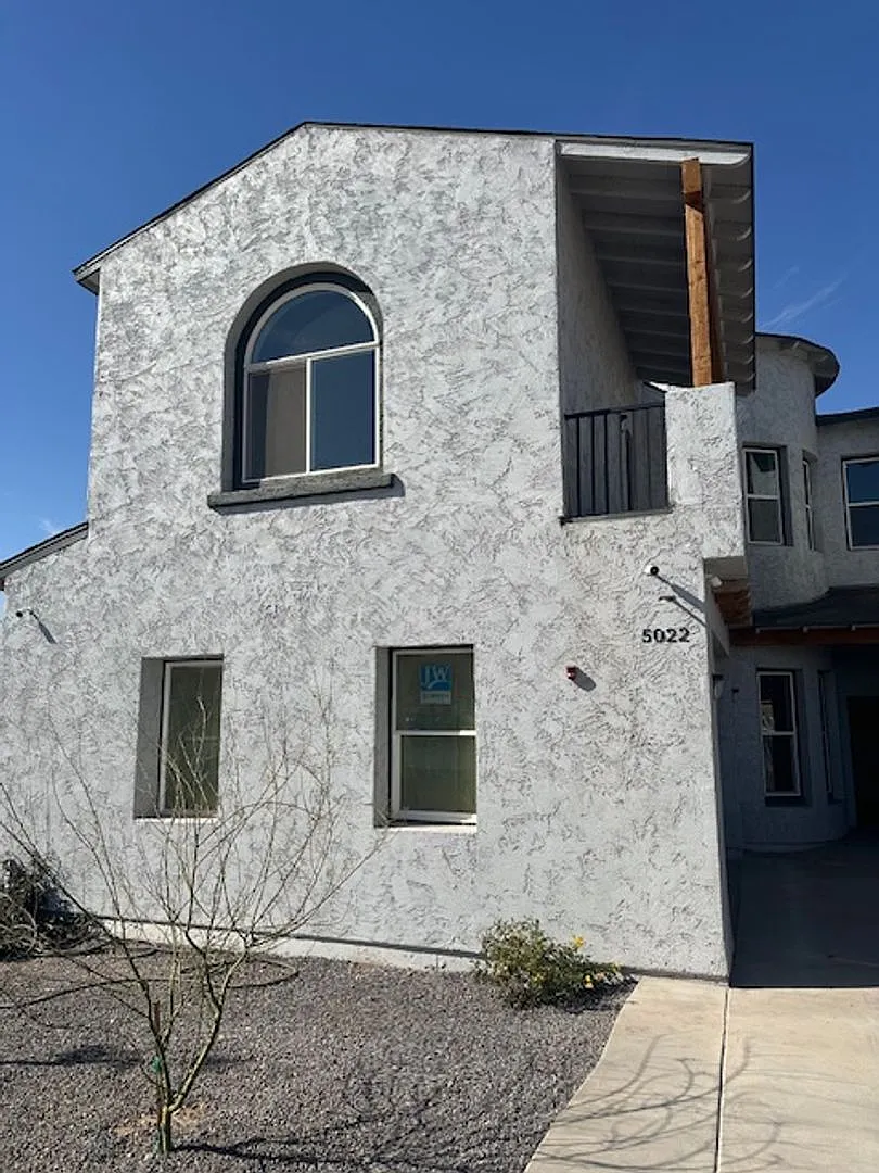 Building Photo - 5022 S 35th Ave