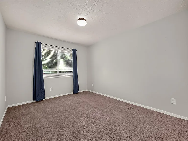 10031 Magnolia Way — Photo 24
