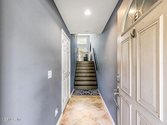 4th image of 445 8TH Avenue N #E