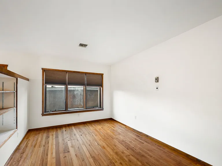 207 & 211 W Water St — Photo 2