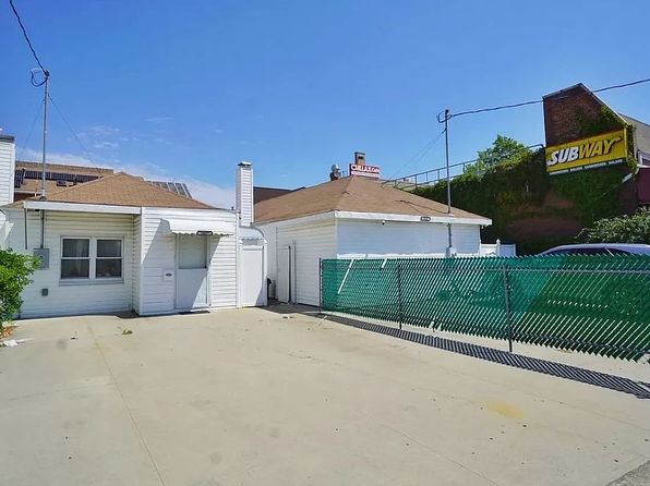 1607 Oriental Blvd