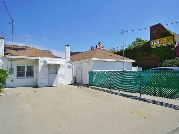 1607 Oriental Blvd, Brooklyn, NY 11235