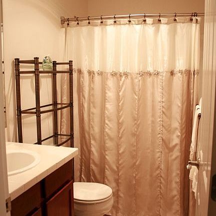 Downstairs full bath