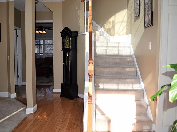 3rd image of 4813 Rapids Cir NW