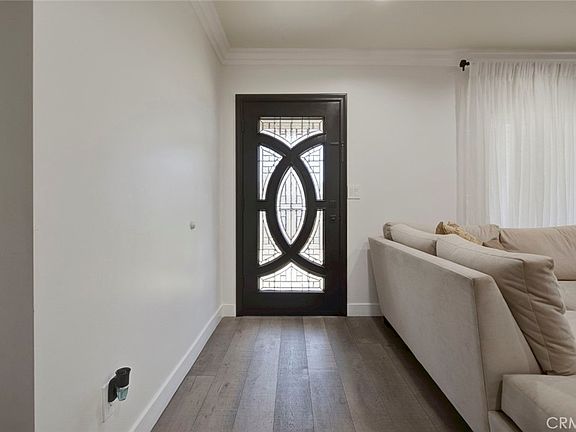 3rd image of 9261 Lev Ave