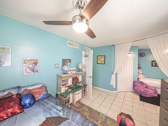 5th image of 1556 E 49th St