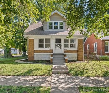 200 S Oak Street, Clarksville, IN, 47129