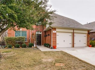 401 Renee Dr, Euless, TX 76040