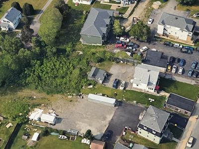 2573 S Main St, Fall River, MA, 02724