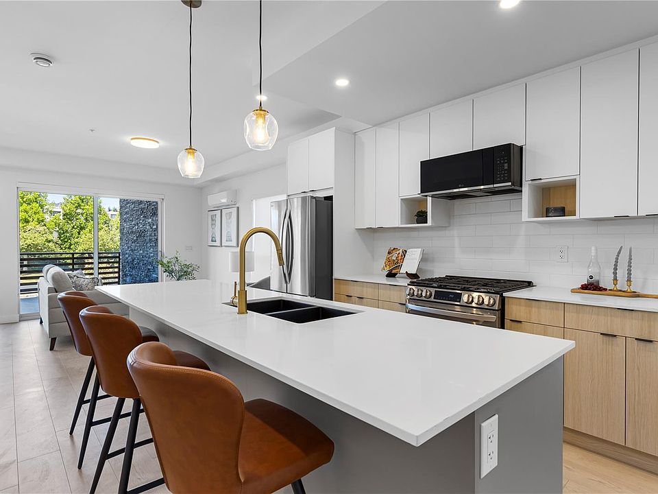 1st image of 2629 Millstream Rd #101