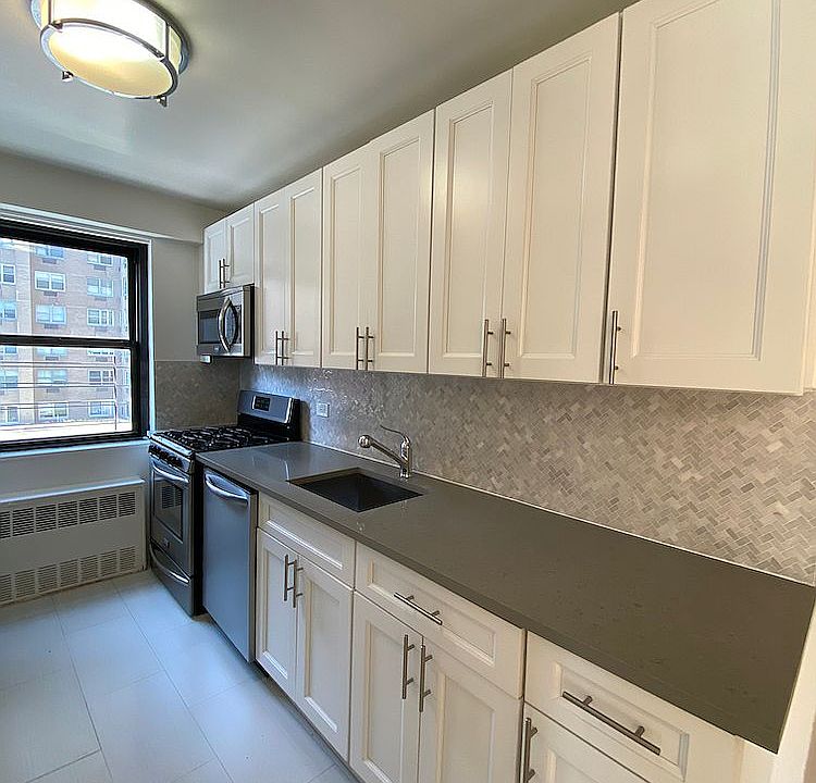 1st image of 305 E 86th St #6P