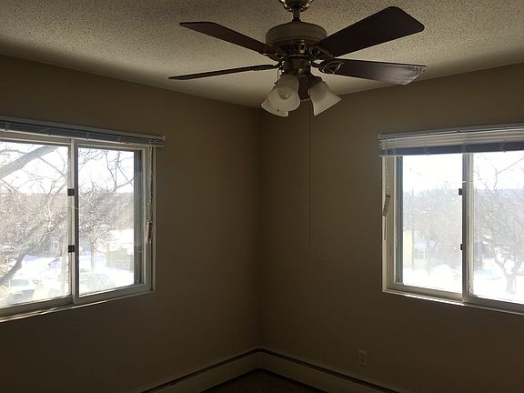 5th image of 224 Bates Ave APT 6