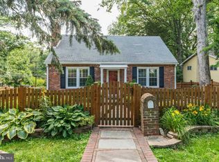 824 N Kensington St, Arlington, VA 22205