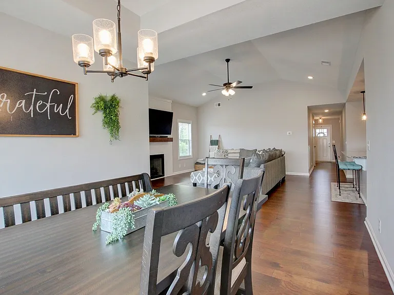 715 Jodine Ann Dr — Photo 28