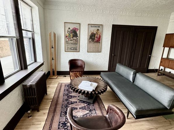 320 E Grand Blvd #214