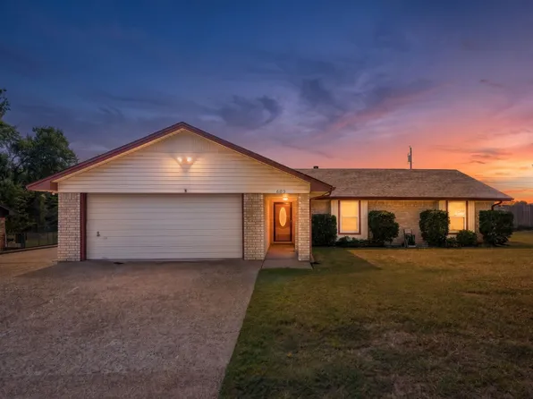 605 Angel Fire Dr, Hewitt, TX 76643