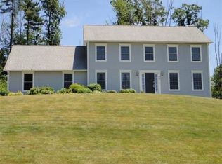 12 Canterbury Cir, East Longmeadow, MA 01028