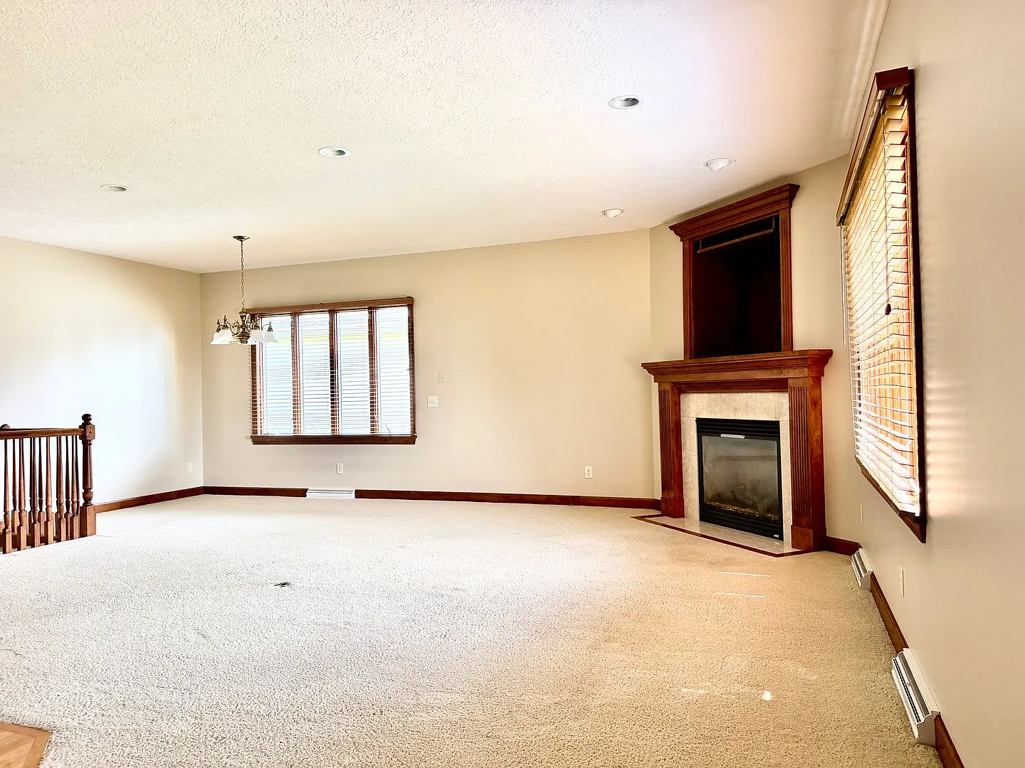 2 Bedroom Oak Shadows Condo — Photo 2