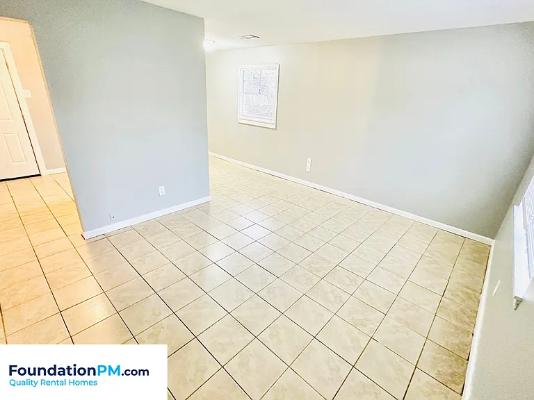 4503 Beacon Hill Dr — Photo 5