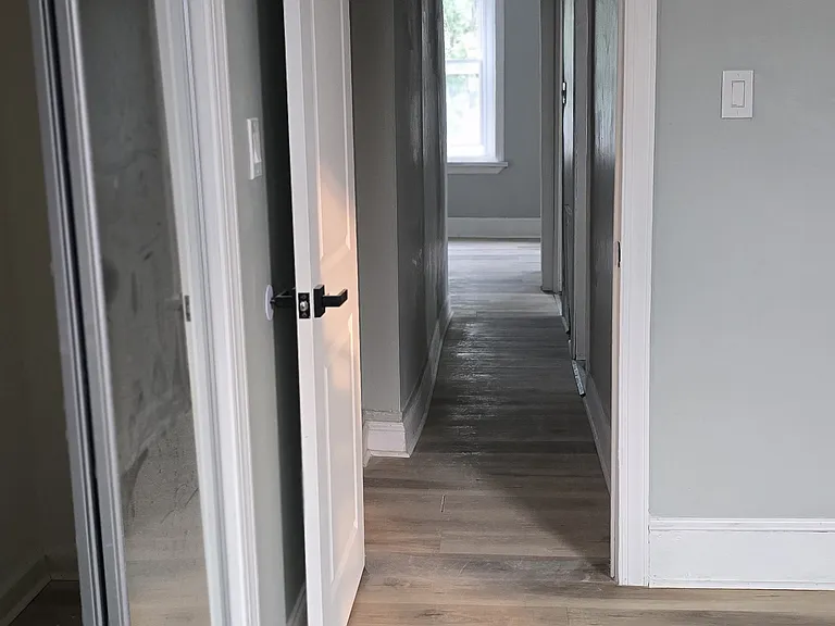 240 E Walnut Ln #3 — Photo 3