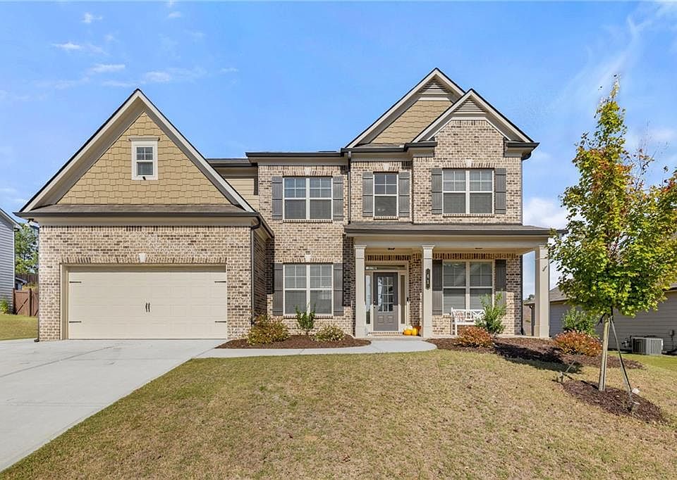 1st image of 61 Whistling Dr