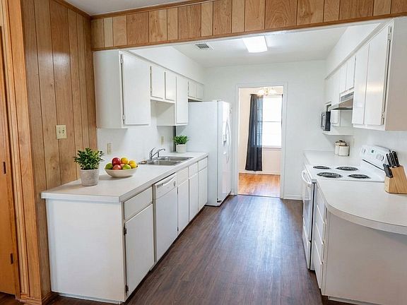 3rd image of 5632 Taylor Rd