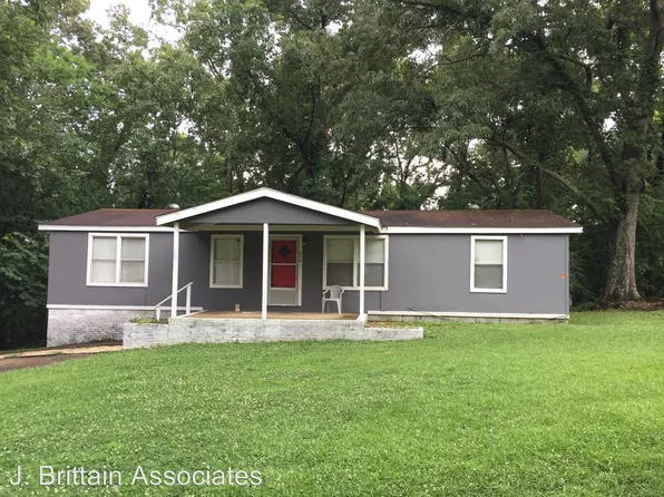 630 Clackum St, Weaver, AL 36277