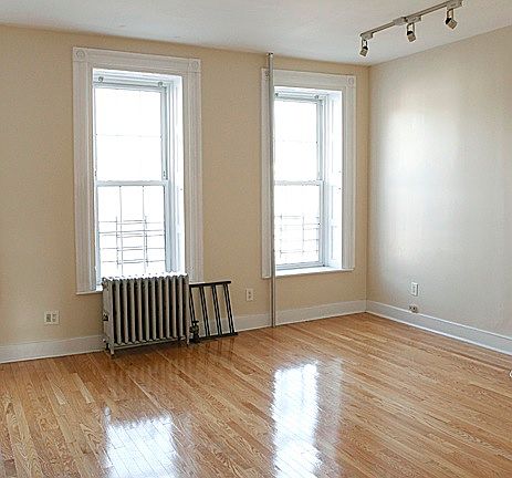 3rd image of 50 Van Buren St APT 3