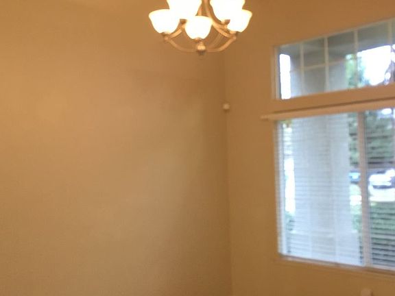 3rd image of 527 W Ashland Ct
