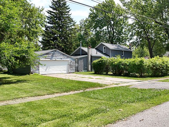 2nd image of 400 Shattuck Rd