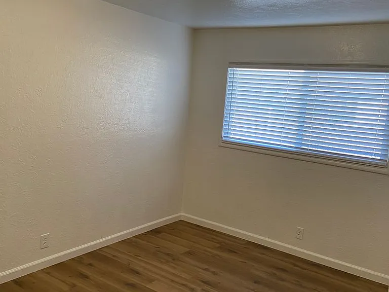 115 Terrace Dr — Photo 11
