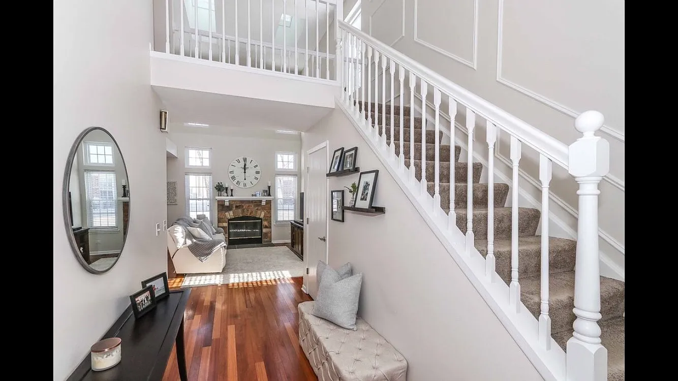 2834 Adams Ct — Photo 1