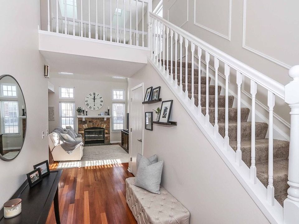 1st image of 2834 Adams Ct