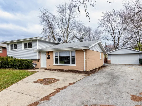 18921 Loretto Ln, Country Club Hills, IL 60478